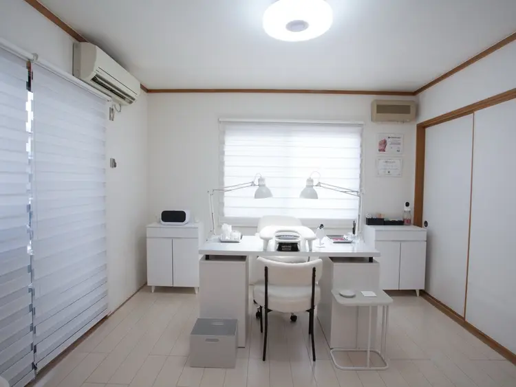 ナオネイルサロンの内観・外観1