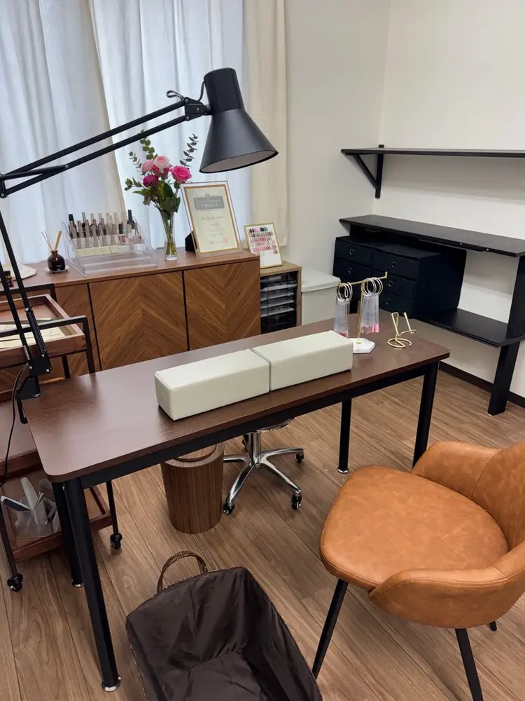 HANAN nailの内観・外観1