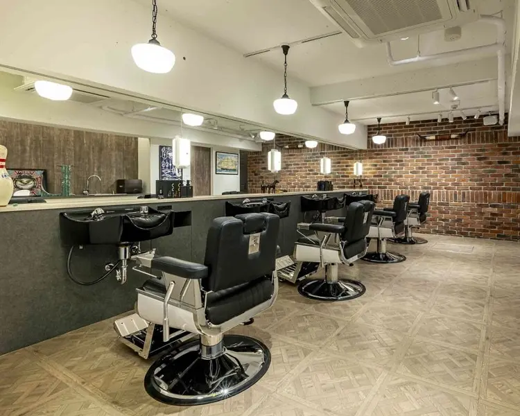 men’s salon LilyConnorの内観・外観2