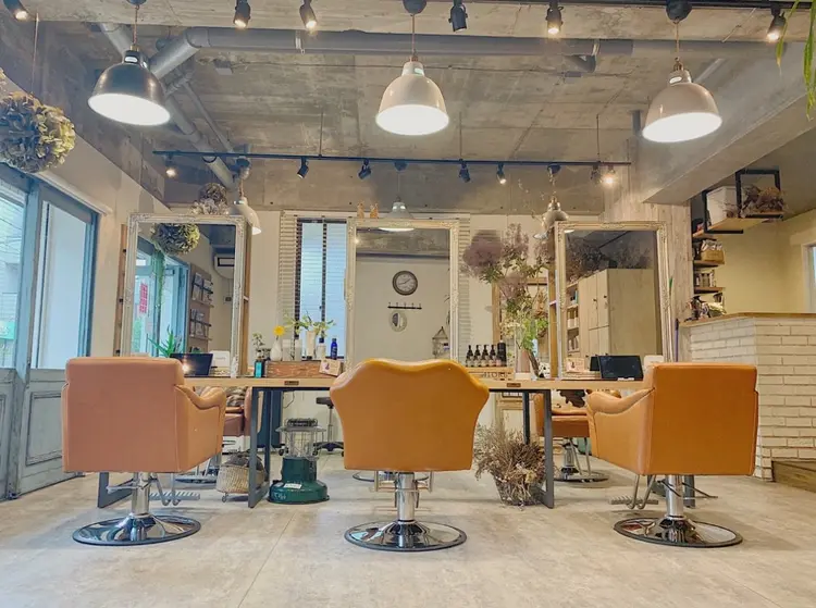 hair design HAREの内観・外観1