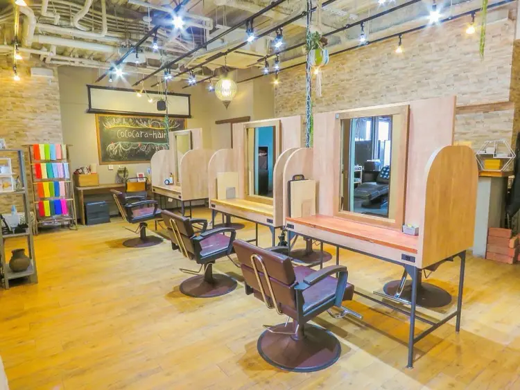 ココカラヘアーの内観・外観2