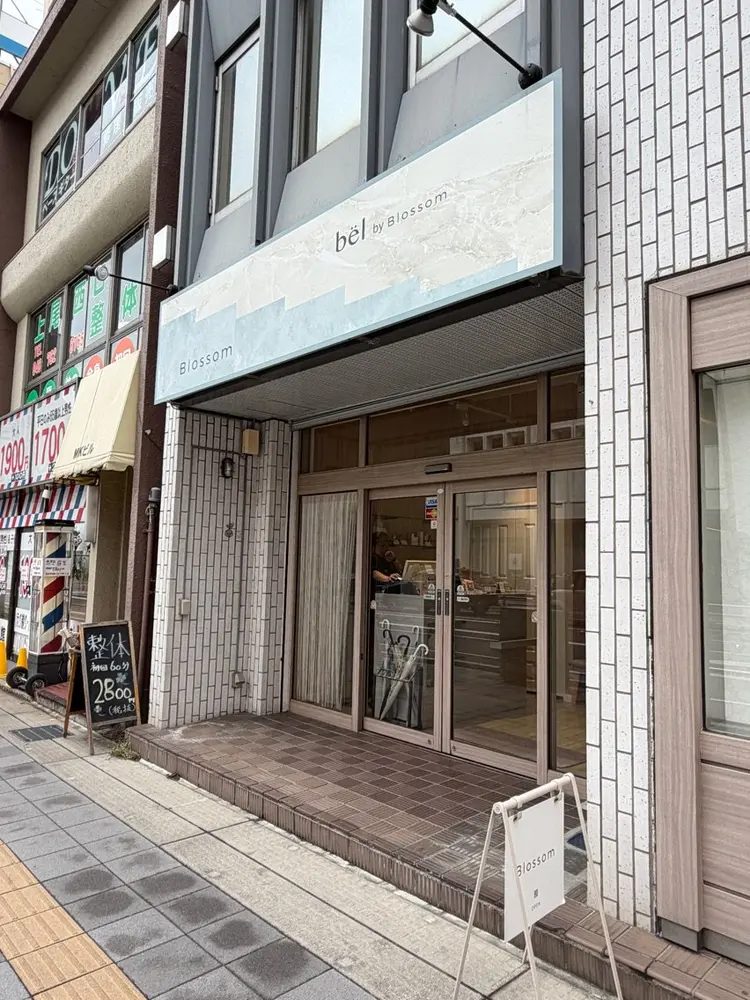 AIMETOIの内観・外観2