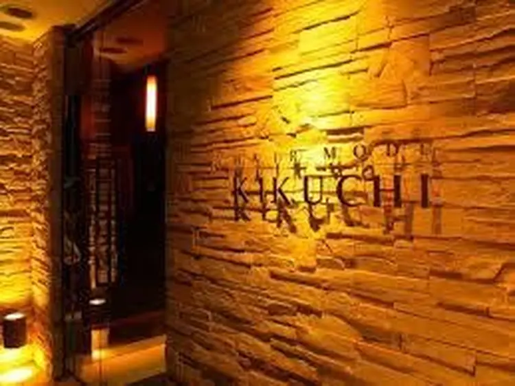 ヘアモードキクチ神田店の内観・外観1