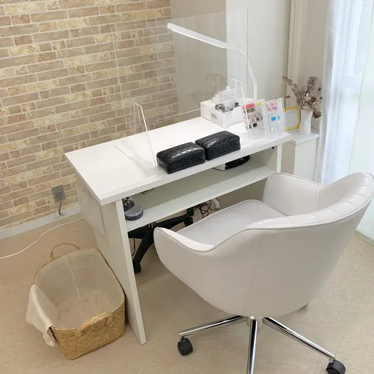 nailsalon Lithosの内観・外観1