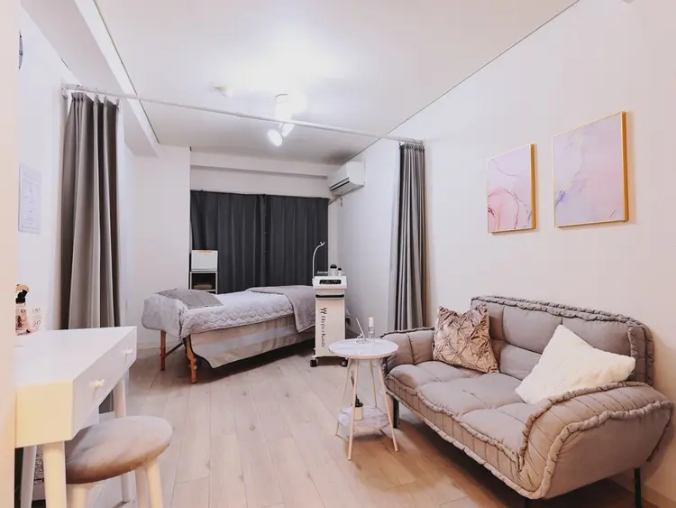 ボディ＆フェイシャルサロン SHINE-シャイン-の内観・外観1