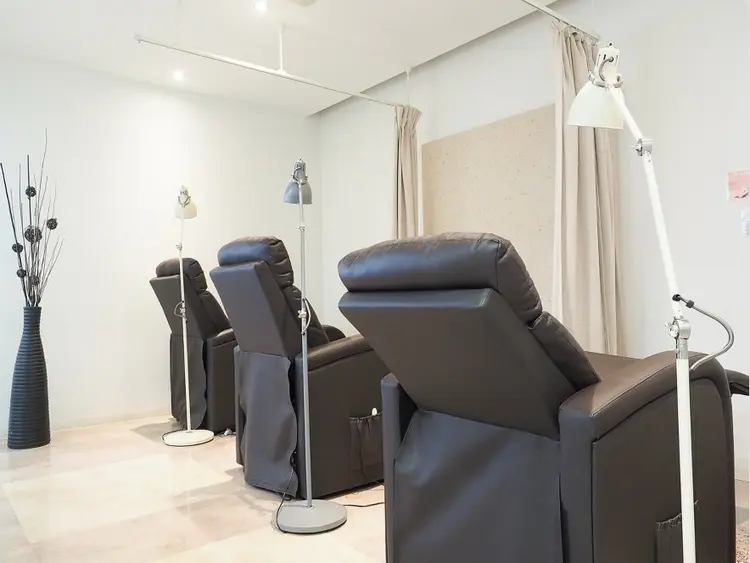 Lash&brow PORTE269 瓜破店の内観・外観1