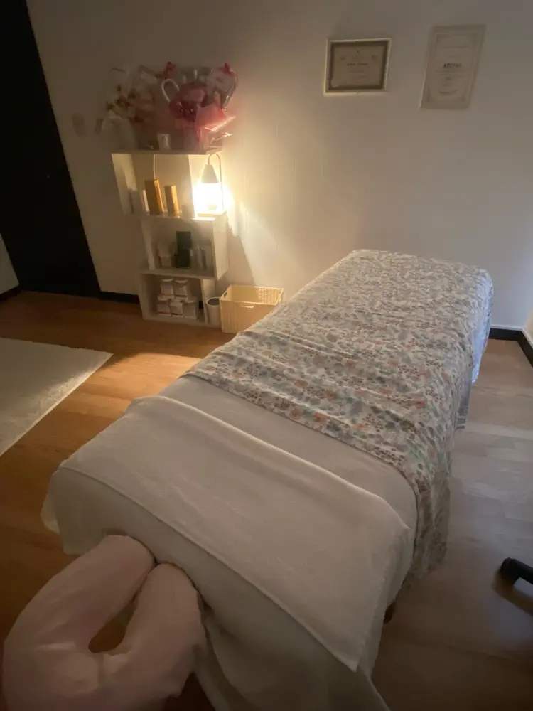 肌改善・リンパサロンCoCoxiaの内観・外観2