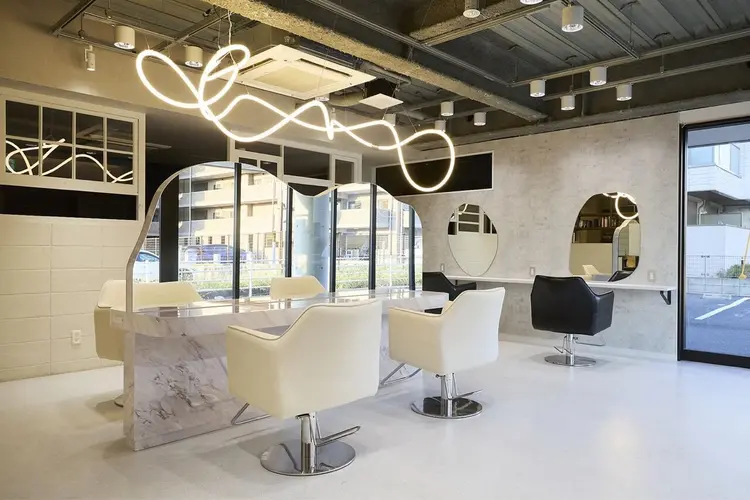 髪屋紬【chu】の内観・外観1