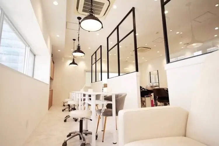 Lind天王寺店の内観・外観1