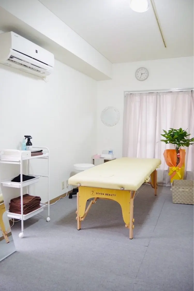 美容矯正専門ハピネスの内観・外観1