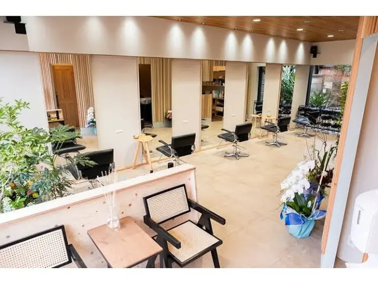 Hair  design solaの内観・外観1