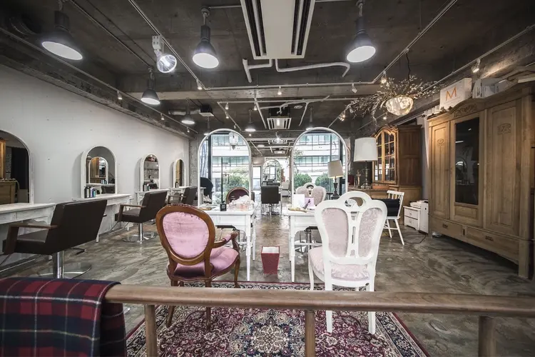 Pia hair Design Yakuinの内観・外観3