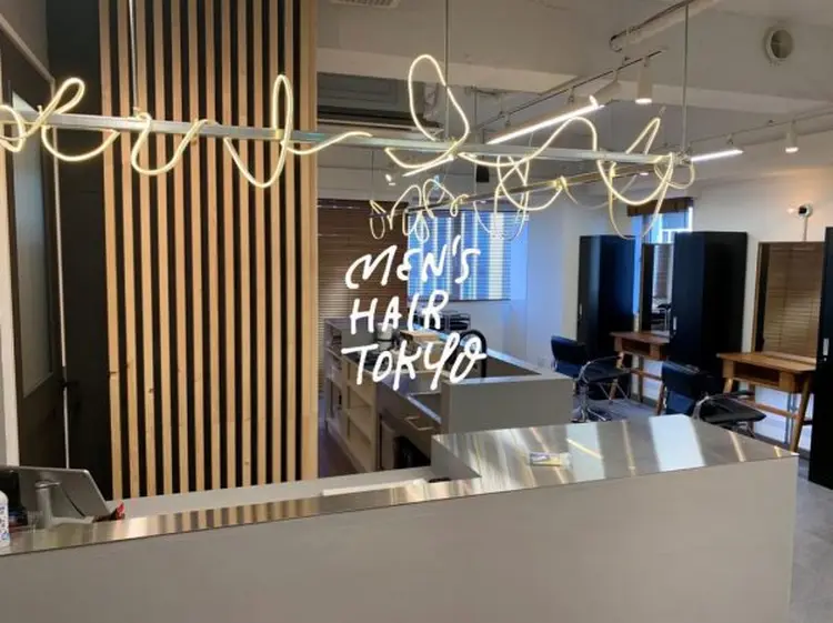 MEN'S HAIR TOKYO 原宿店の内観・外観2