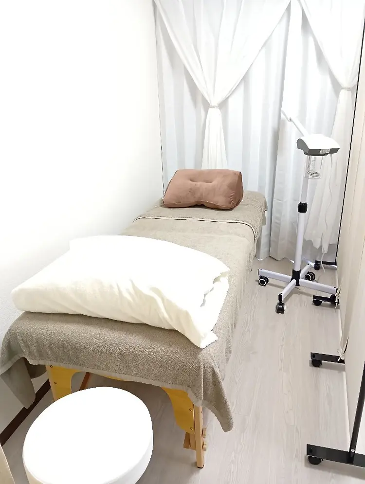 肌質改善専門  LaLuna【大阪∥本町】の内観・外観2