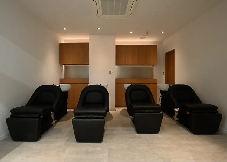 salowin原宿ALLEY店の内観・外観2