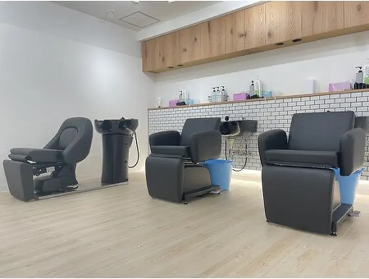 hair salon creamの内観・外観1