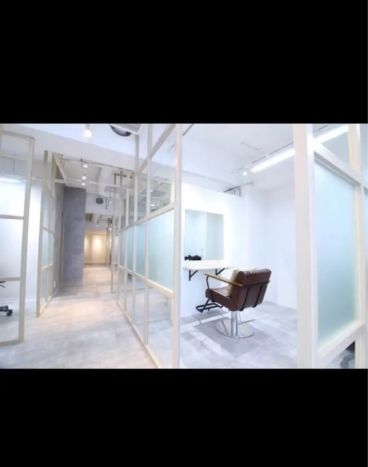 EMANON新宿南口店の内観・外観2