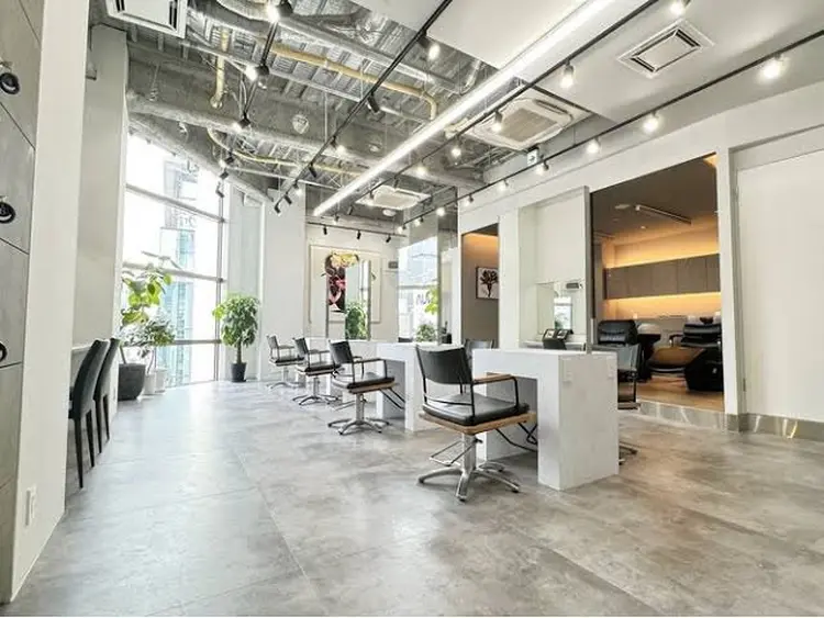 INCEPTIONの内観・外観1