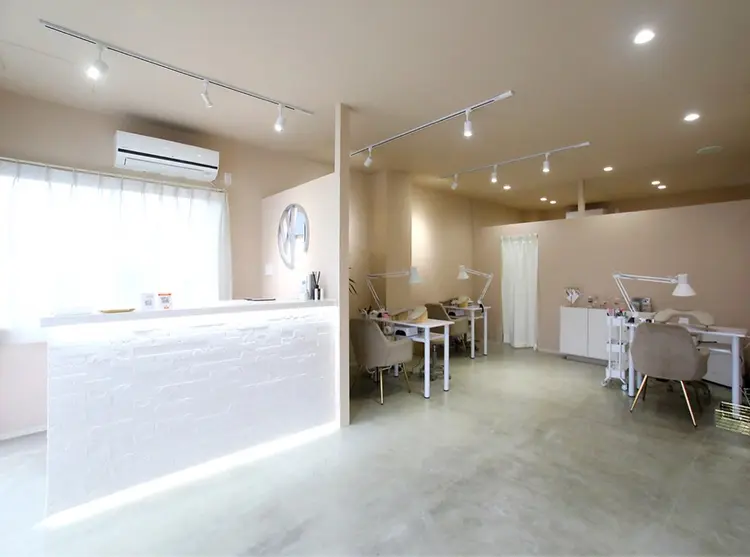 WHIPの内観・外観1