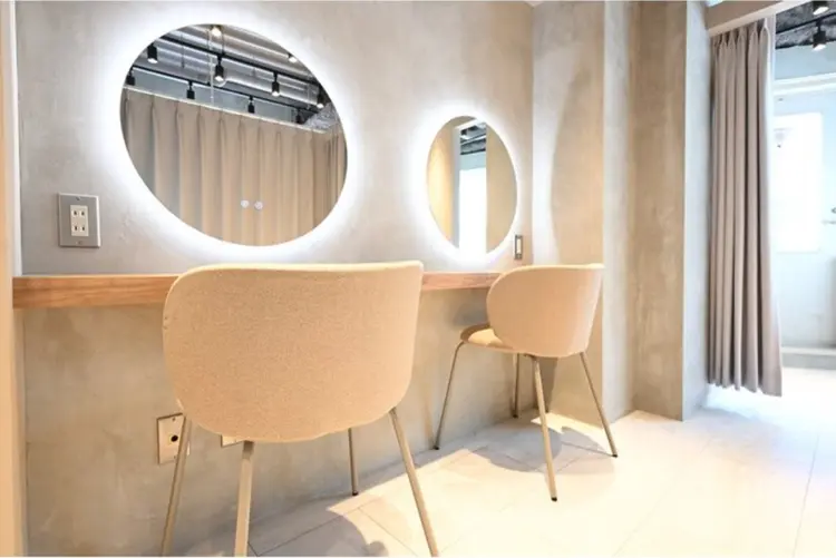 アイブロウサロンRidive【池袋】の内観・外観1