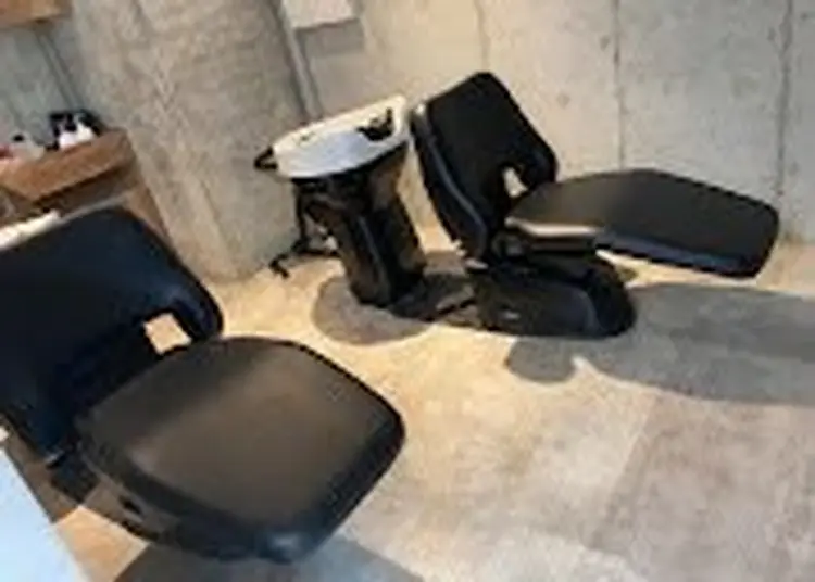 La fith hair root 大橋店【ラフィスヘアー ルート】の内観・外観2