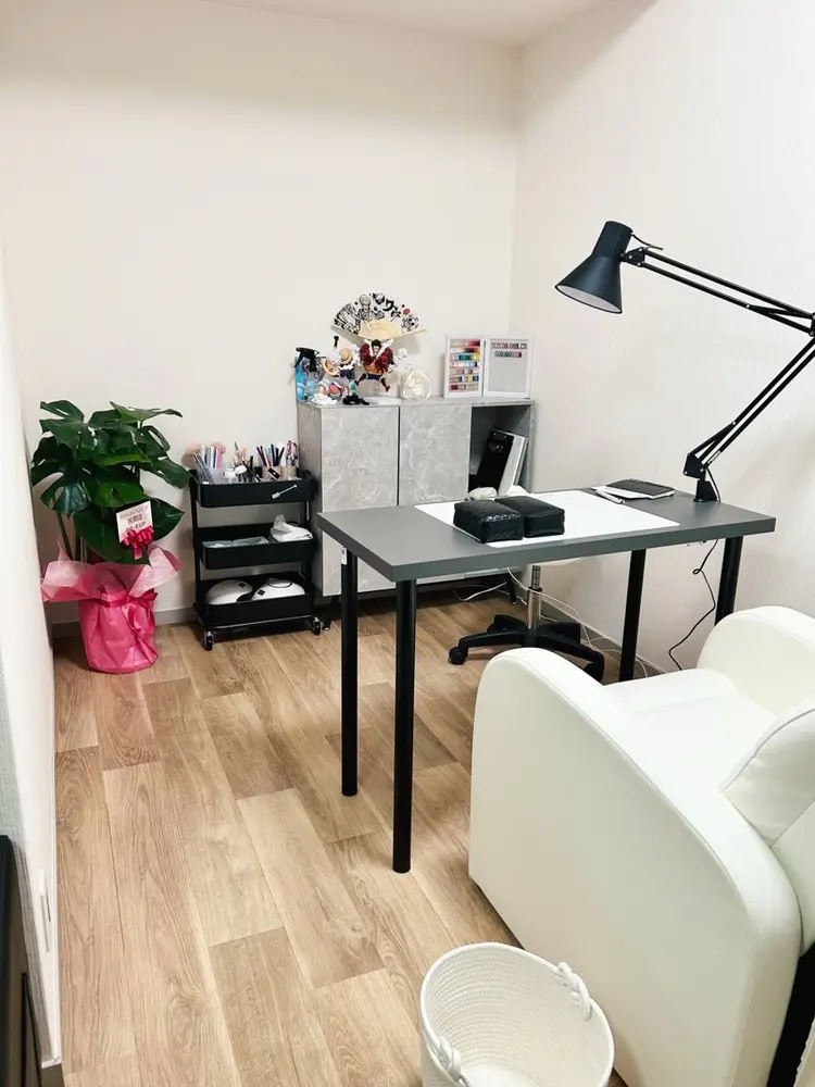 RYAURA NAILの内観・外観1