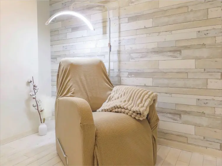 【眉毛専門店】ar+（アールプラス）新宿の内観・外観2