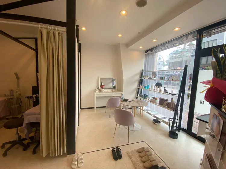 メナードフェイシャルサロン大曽根店の内観・外観3