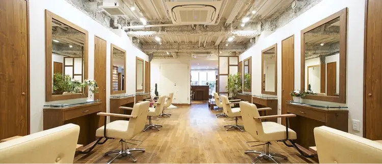 エクリ麻布十番店の内観・外観1