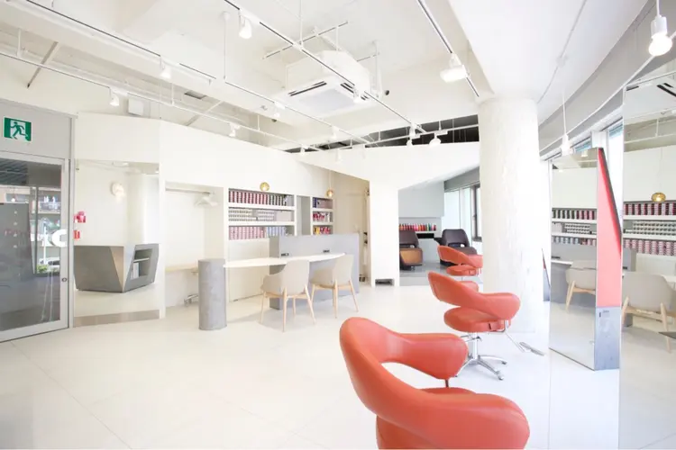 STELLA hair design salonの内観・外観2