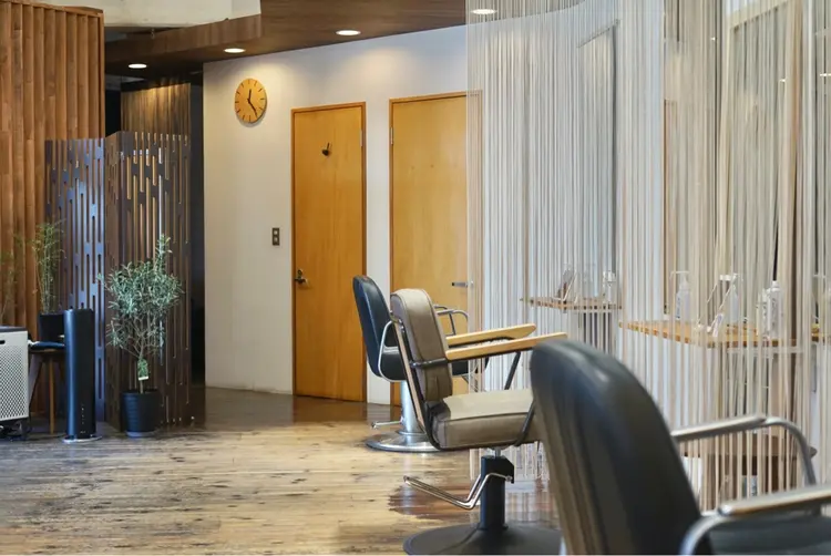 ハンズエミュの内観・外観1