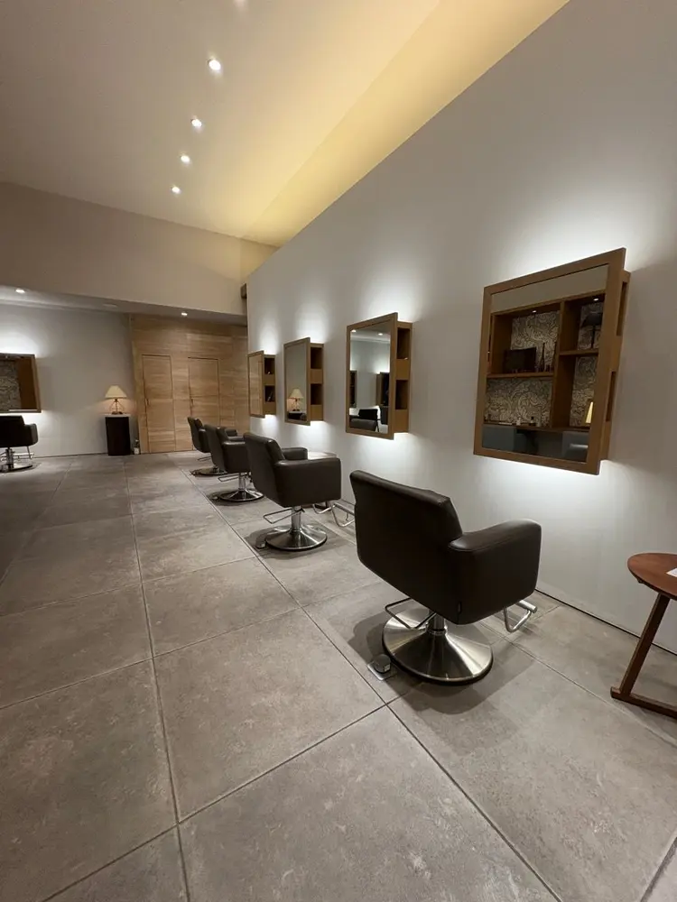 トップヘアー　ヒルズの内観・外観2