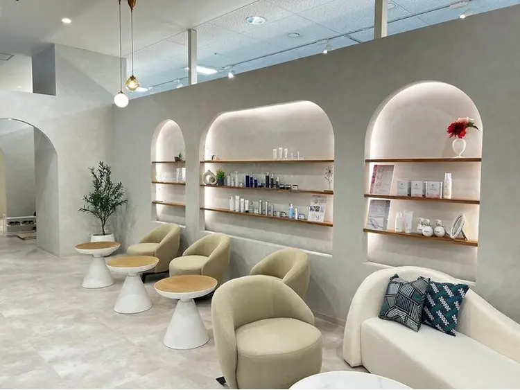 Folche春日店の内観・外観2