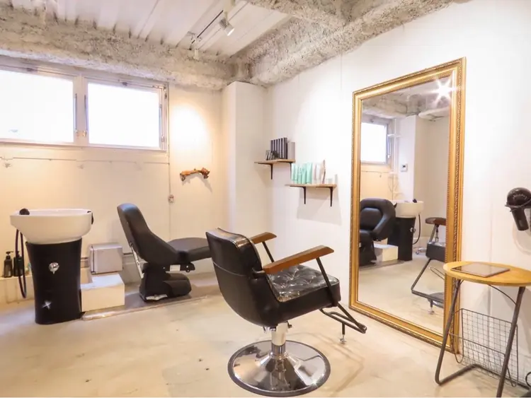 hair make passage 調布南口店の内観・外観1