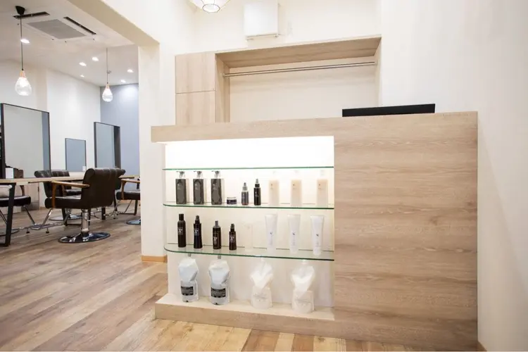 髪質改善ヘアエステサロンOPSIAの内観・外観2