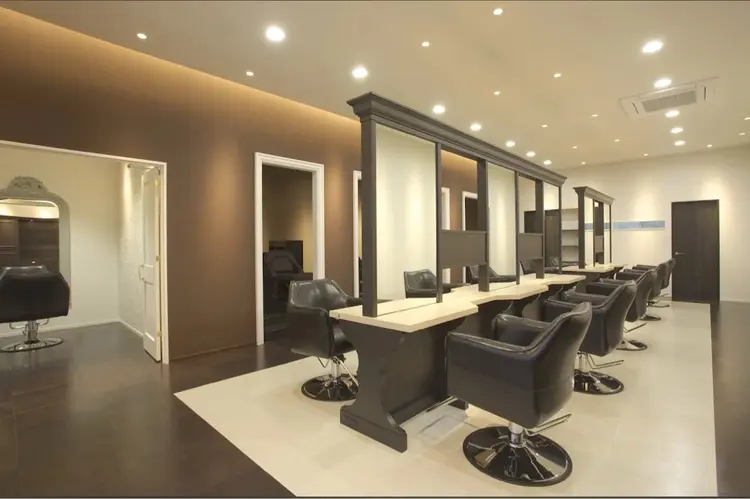 each deeの内観・外観2