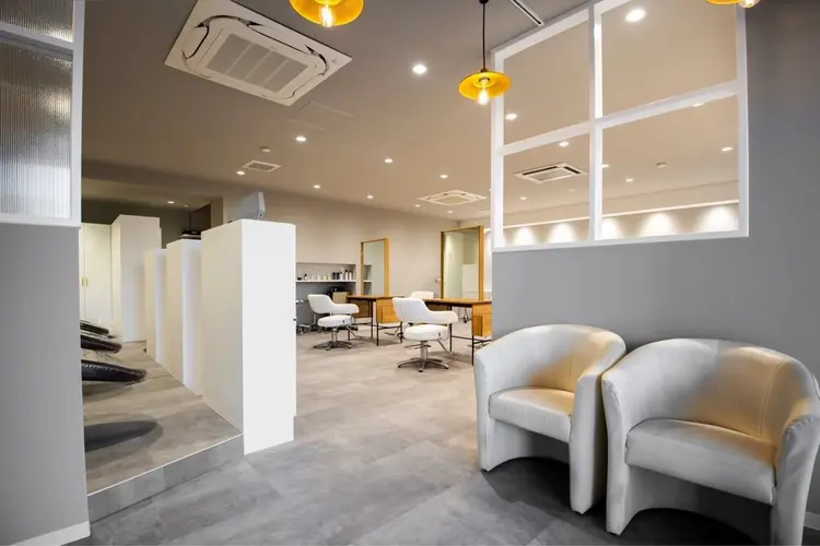 ボンニーポンヌフの内観・外観2