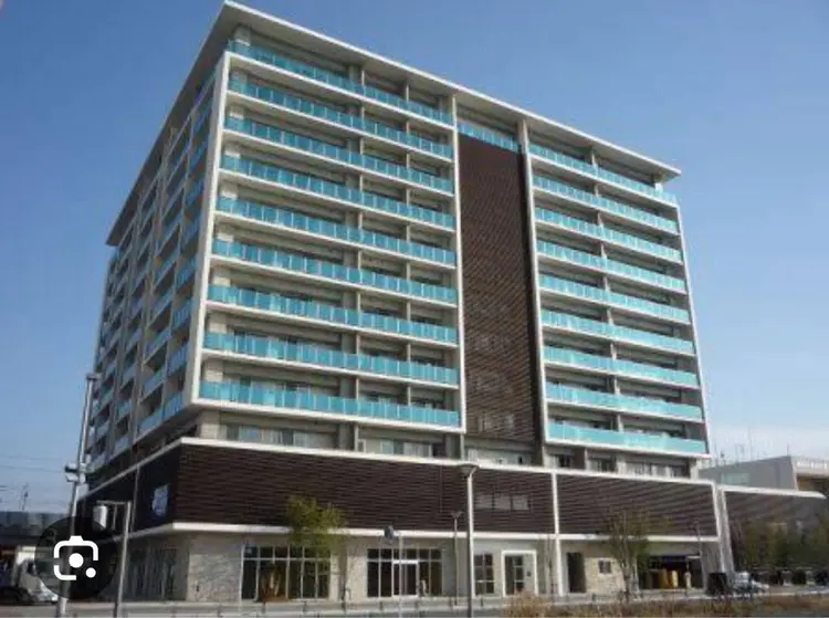 POLA  千早駅南店の内観・外観1