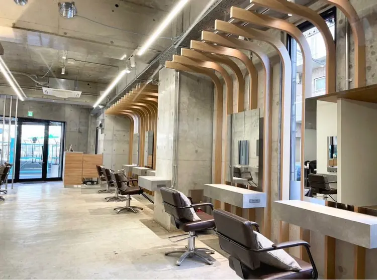 FILMSの内観・外観2