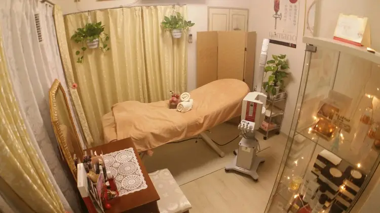 山野愛子どろんこ美容〜Lough〜の内観・外観1