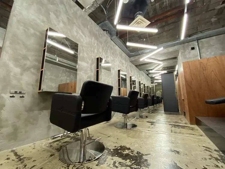 GO TODAY SHAiRE SALONの内観・外観1