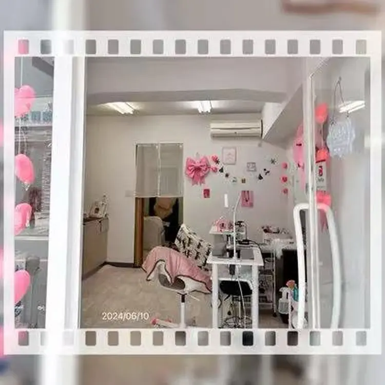 MIYA  nail&   eyelashの内観・外観1