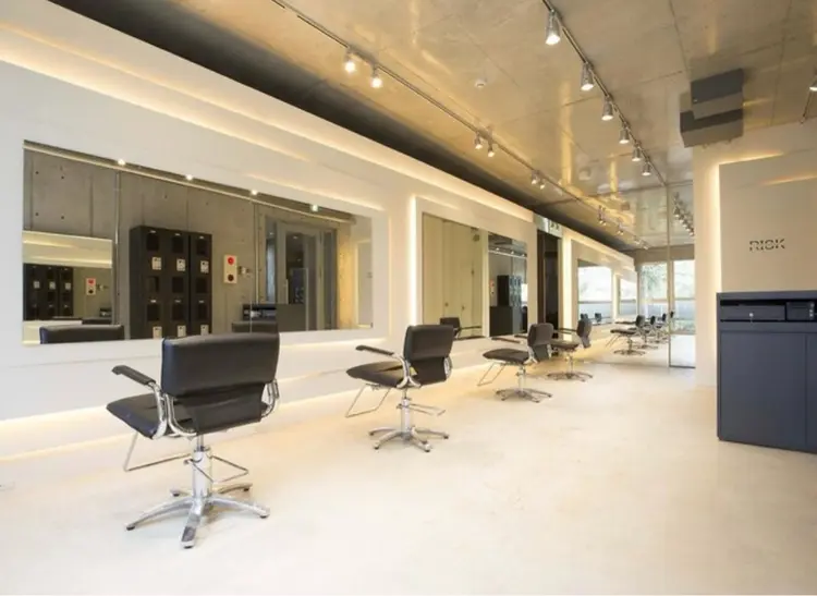 HAIR DESIGN RISKの内観・外観1