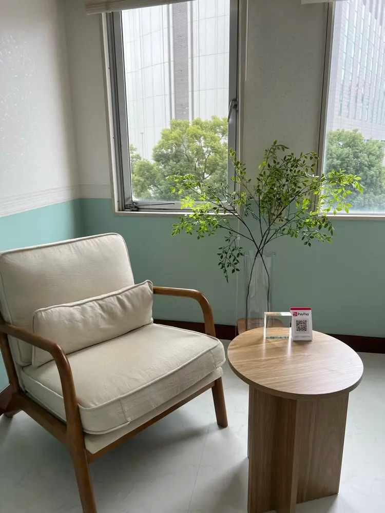 eyebrow  Essenceの内観・外観1