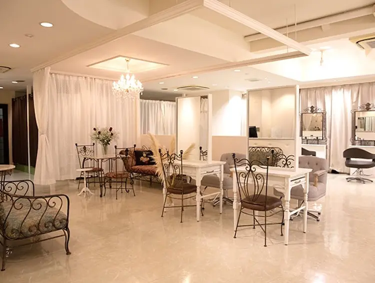 GLAMOROUSの内観・外観2