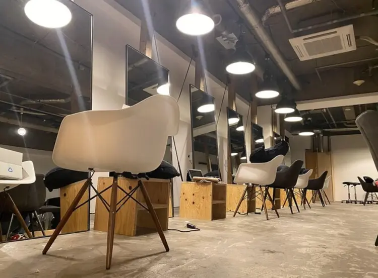 col asabuの内観・外観1