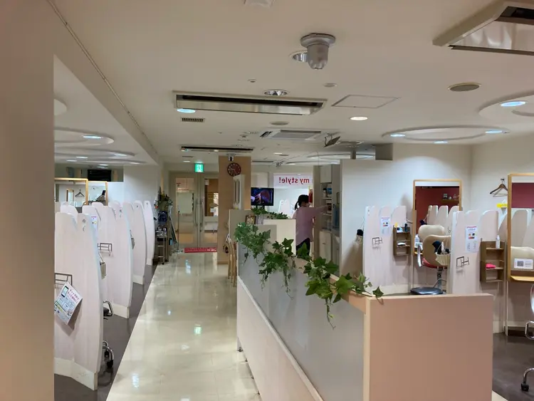 ヘアカットサロンit's センター南の内観・外観2