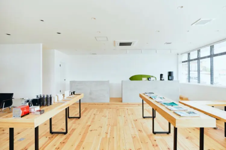 AND Mの内観・外観2