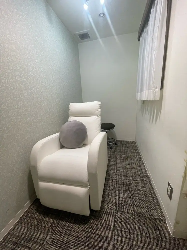 ifeel 一之江店の内観・外観2