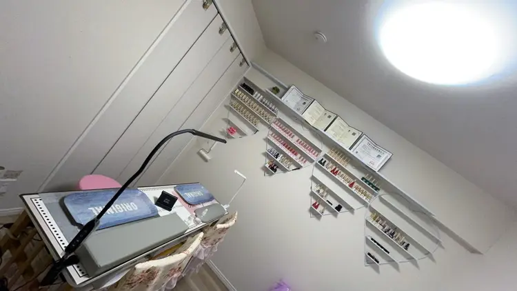 YKネイルサロンの内観・外観2